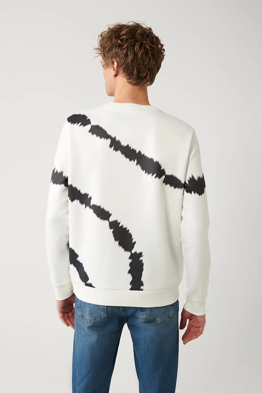 Avva Men's White Crew Neck Printed Sweatshirt