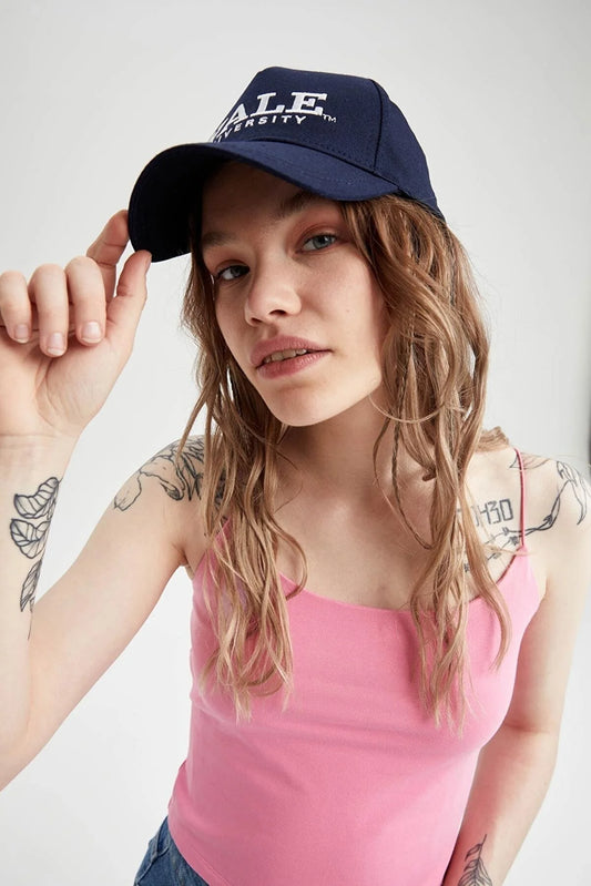 Defacto Women's Navy Blue Yale University Licensed Hats