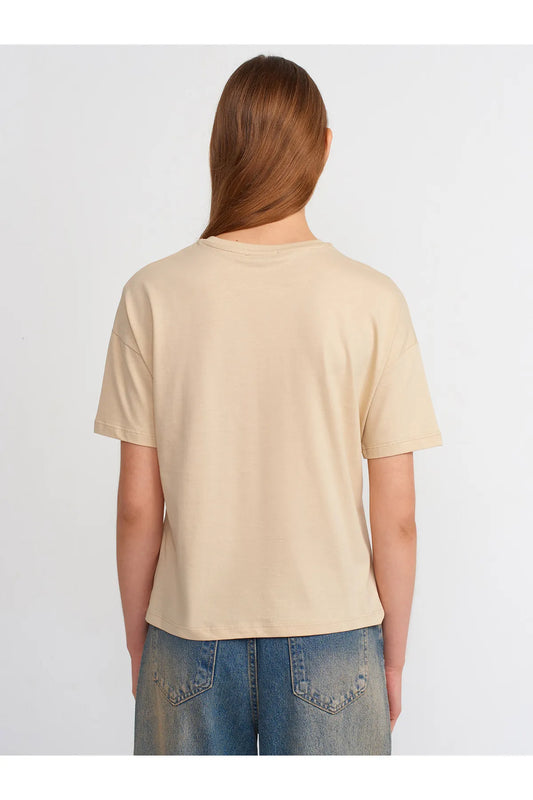 Dilvin Women's Beige Basic T-Shirt