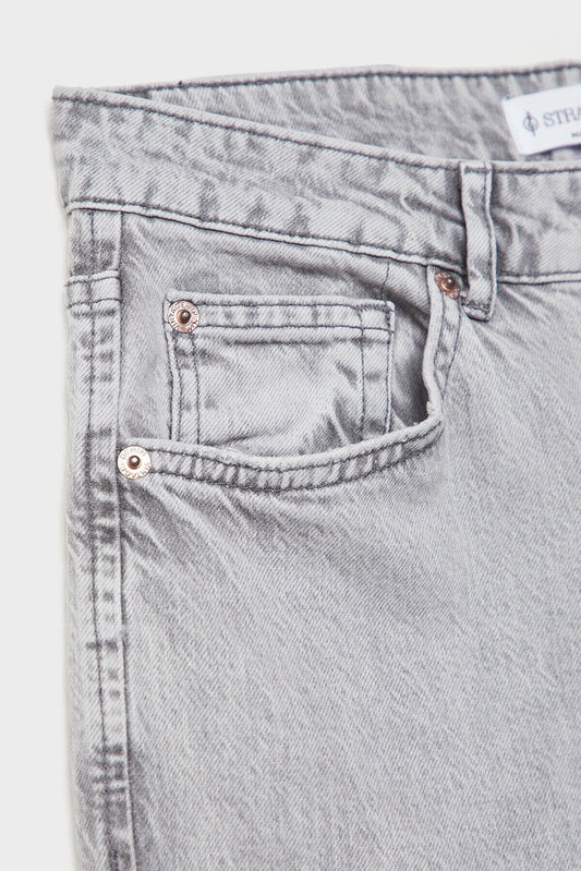 Stradivarius Women's Grey Straight Fit Vintage Jeans