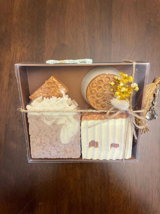 Glow & Go 3 Handmade Face Honey & Milk Soap Gift Box 370g