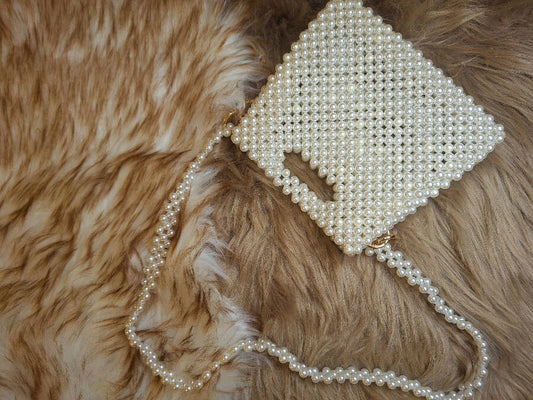 Lulua Stitches Handmade Off-White Pearl Bag