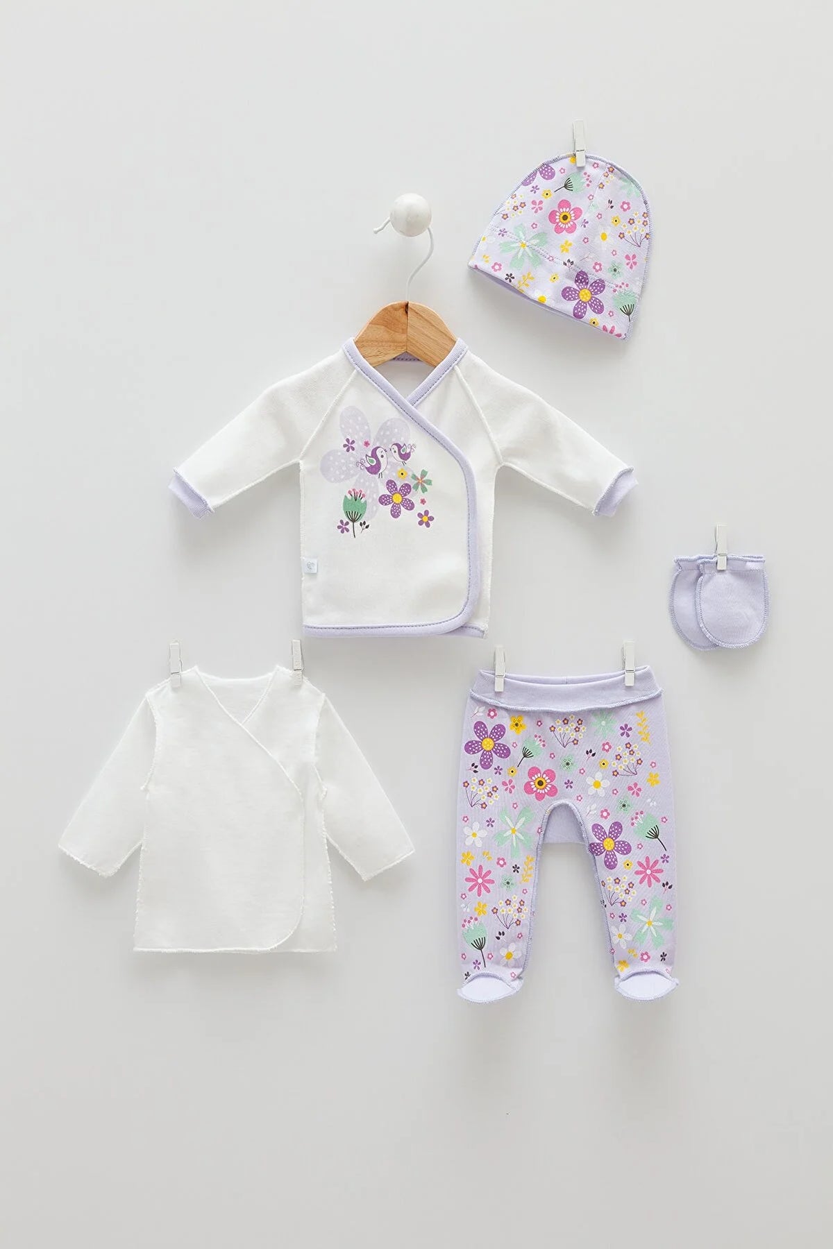 Caramell Baby Lila Premature - Early Born Baby 5-Piece Baby Set