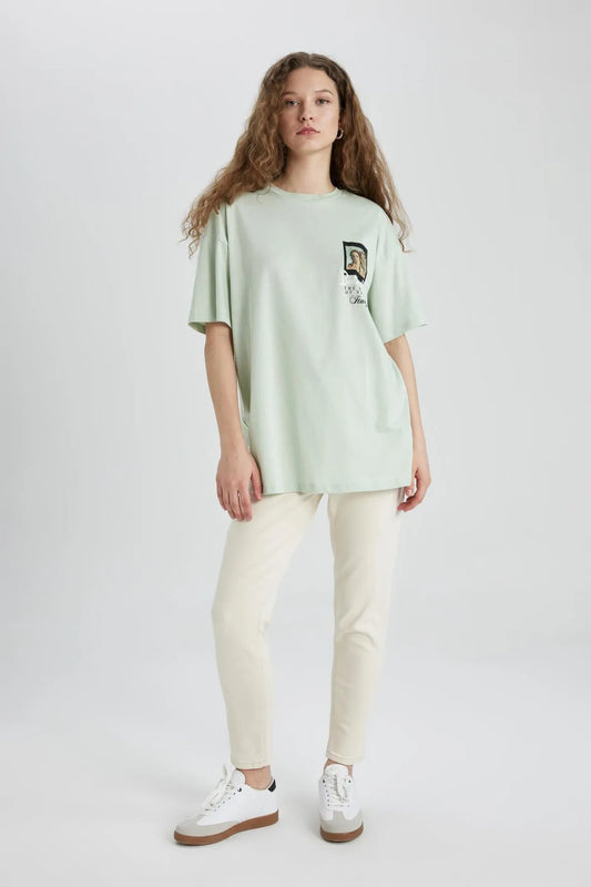 Defacto Women's Botticelli Oversize Fit Crew Neck Back Printed Short Sleeve T-Shirt