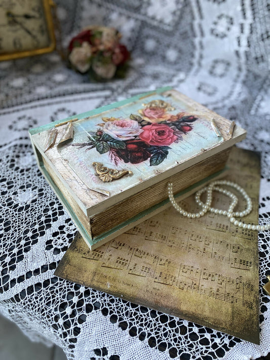 Shabby Chic Tourqouise Vintage Book