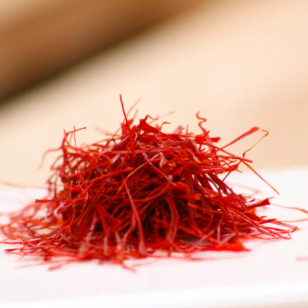 Honor Saffron 100% Pure Lebanese Saffron from Lebanon Agriculture 1g ش ...