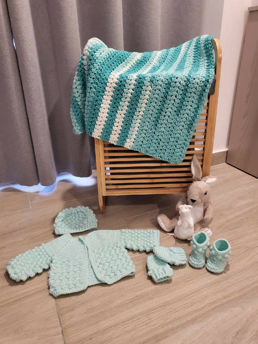 It’s So Yarn Handmade Crochet Baby set