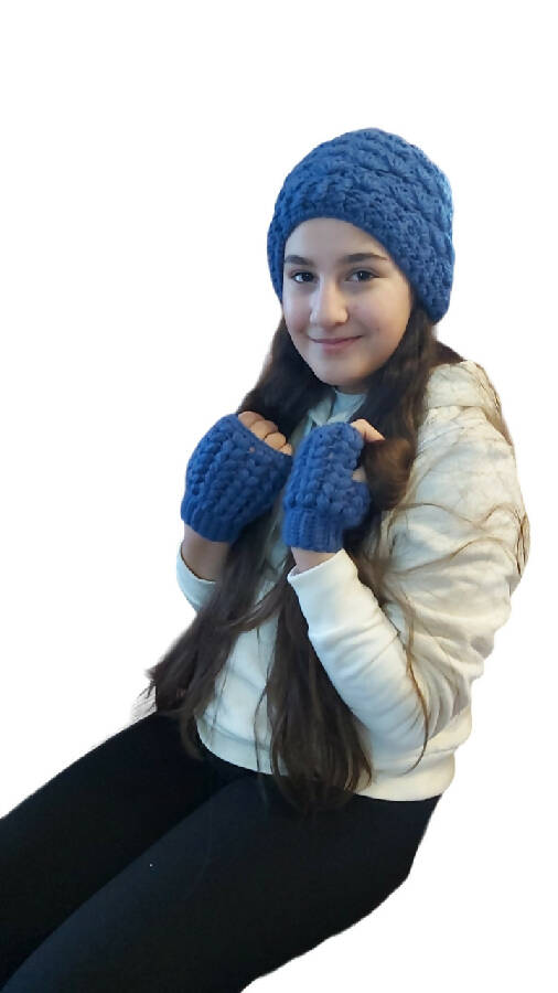 Fashion Stitch Girl's Navy Blue Wool Crochet Hat & Gloves Set For Girls Between 8 & 15 Years Old