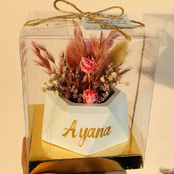 Gift By Emy Handmade Concrete Pot With Dried Flower