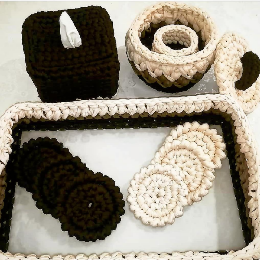 Maison du crochet Set Tray + Tissue Box + Coasters