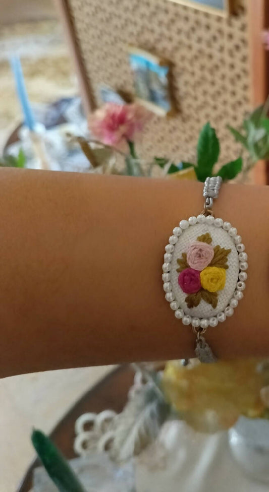 Khayet w Tara Handmade embroidery Bracelets with Pearl