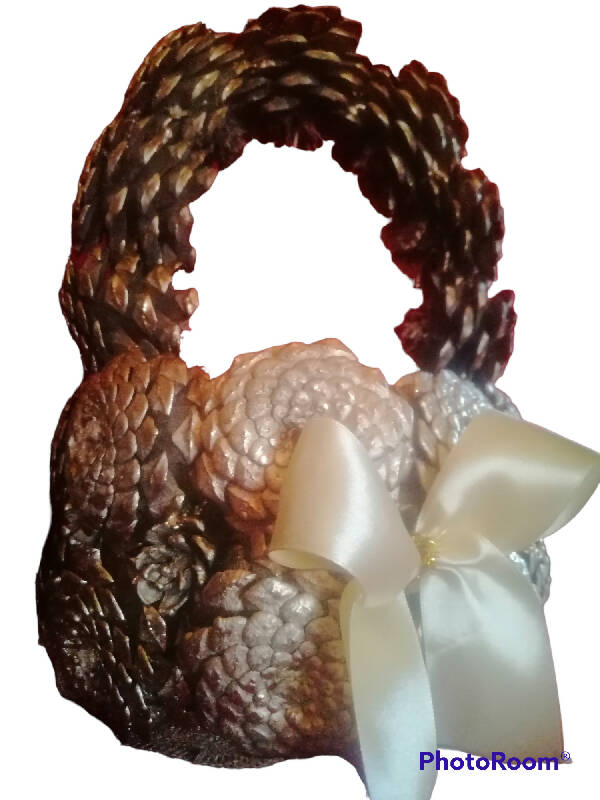 Hand craft Handmade Pine Basket (40cm x 30cm) Loyabi