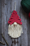 REYA's Macrame Santa (4 pieces)